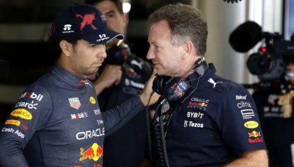 开云体育-迈凯伦轻取索伯车队，佩雷兹扛起全队