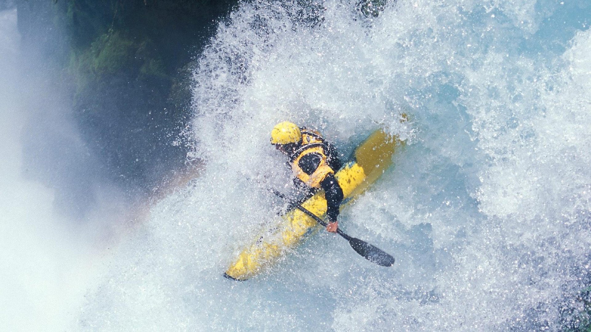 戈贝尔成为全场焦点，深圳队全面压制森林狼